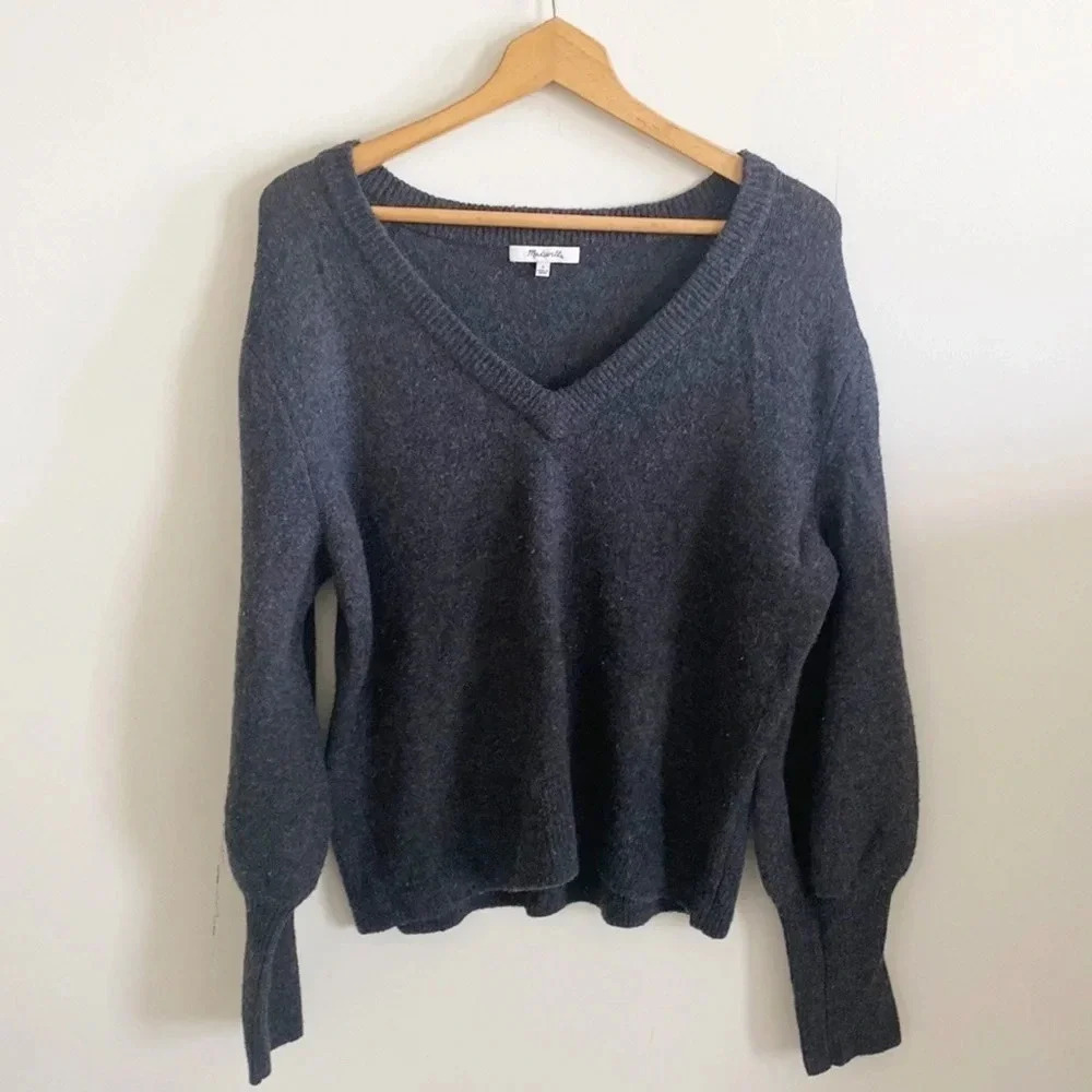 Madewell dark gray wool blend v-neck balloon sleeve sweater